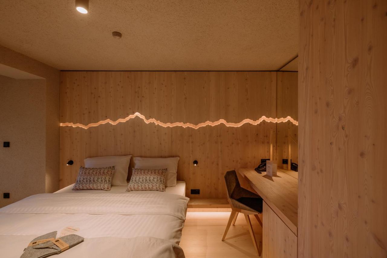 Double Room Balcony,1549090015:JPEG